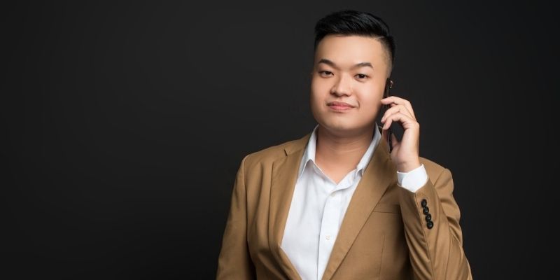 Tác giả và hành trình khởi nguồn của một tư duy khác biệt